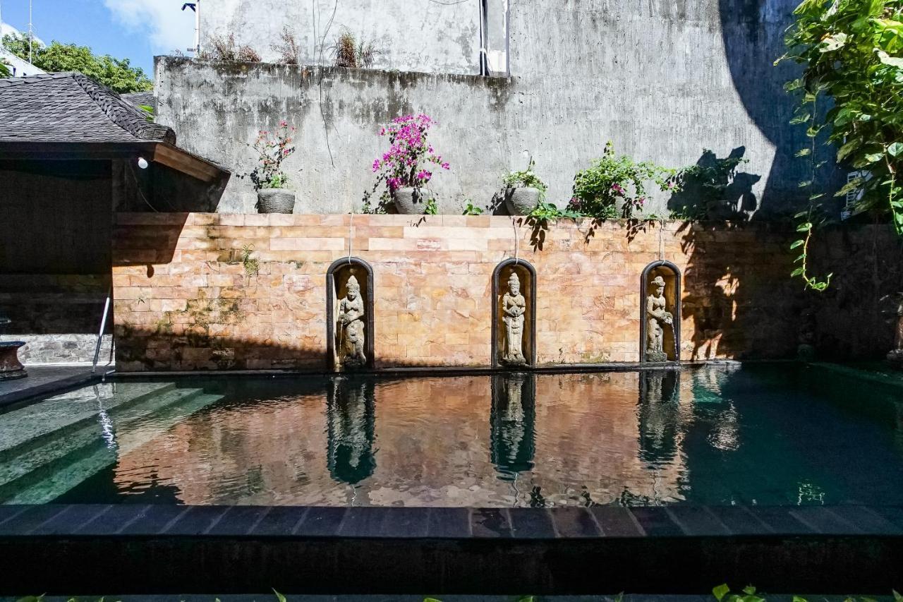 Taman Ayu Legian Hotel Exterior photo