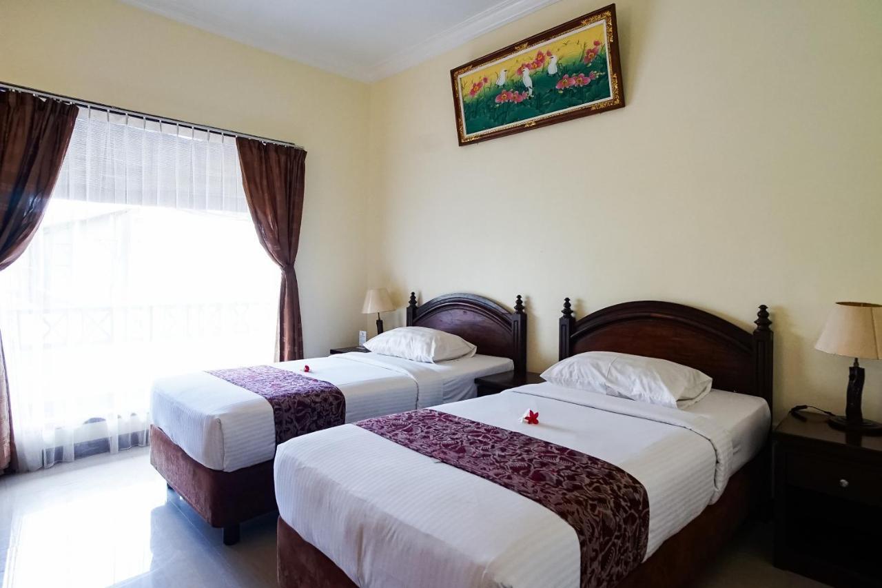 Taman Ayu Legian Hotel Exterior photo
